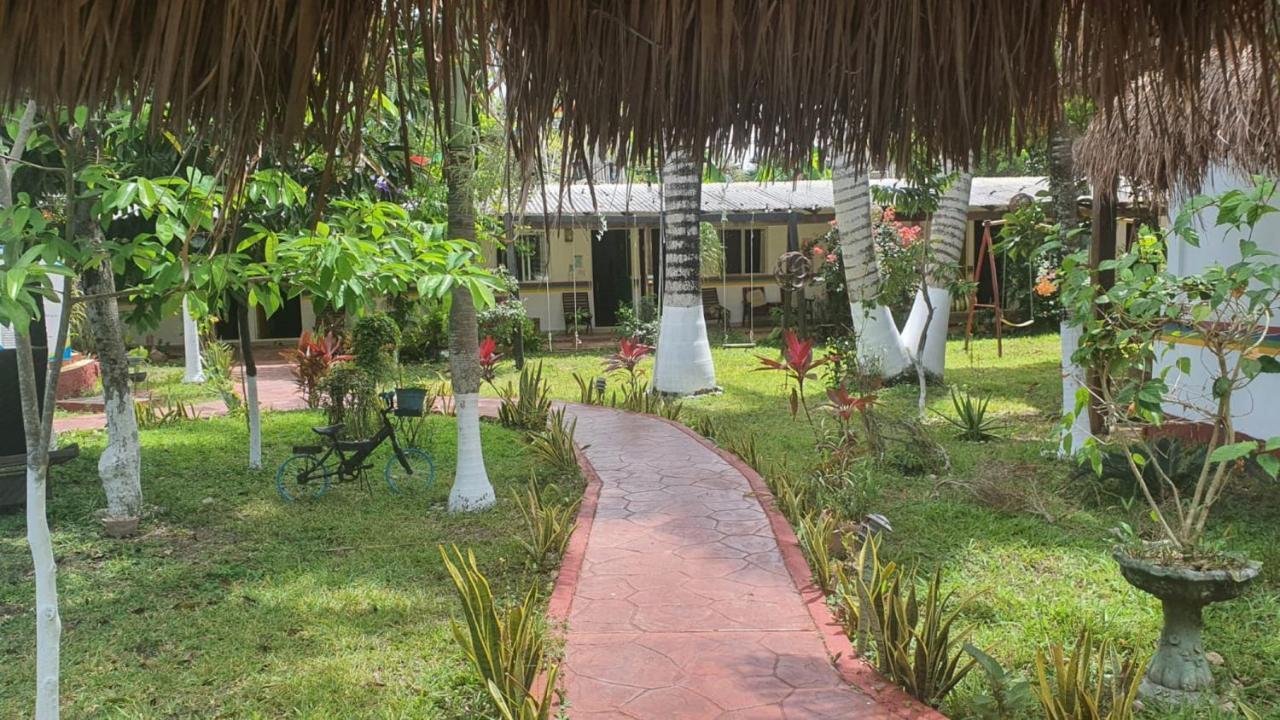 Cabanas Colibri Bacalar Bagian luar foto